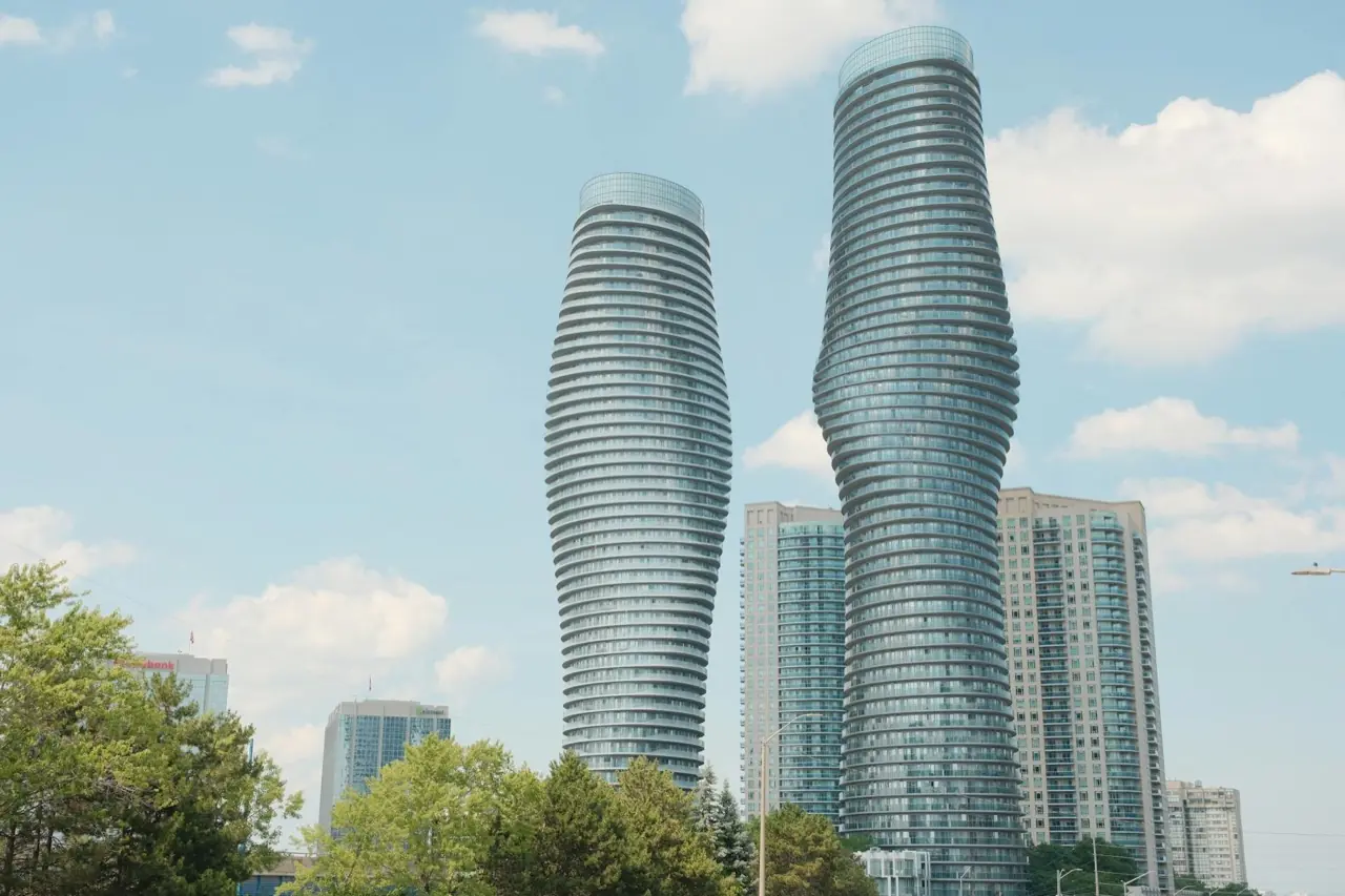 Mississauga, Ontario Absolute Towers (Marilyn Monroe towers) skyline — crowd control services in Mississauga